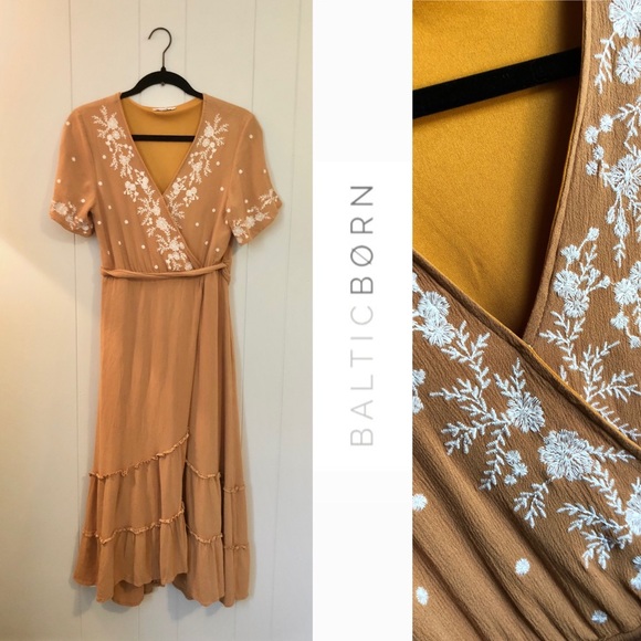 Baltic Born Dresses & Skirts - Baltic Born Camel Embroidered Midi Dress Short Sleeve Ruffles Indie Boho XS